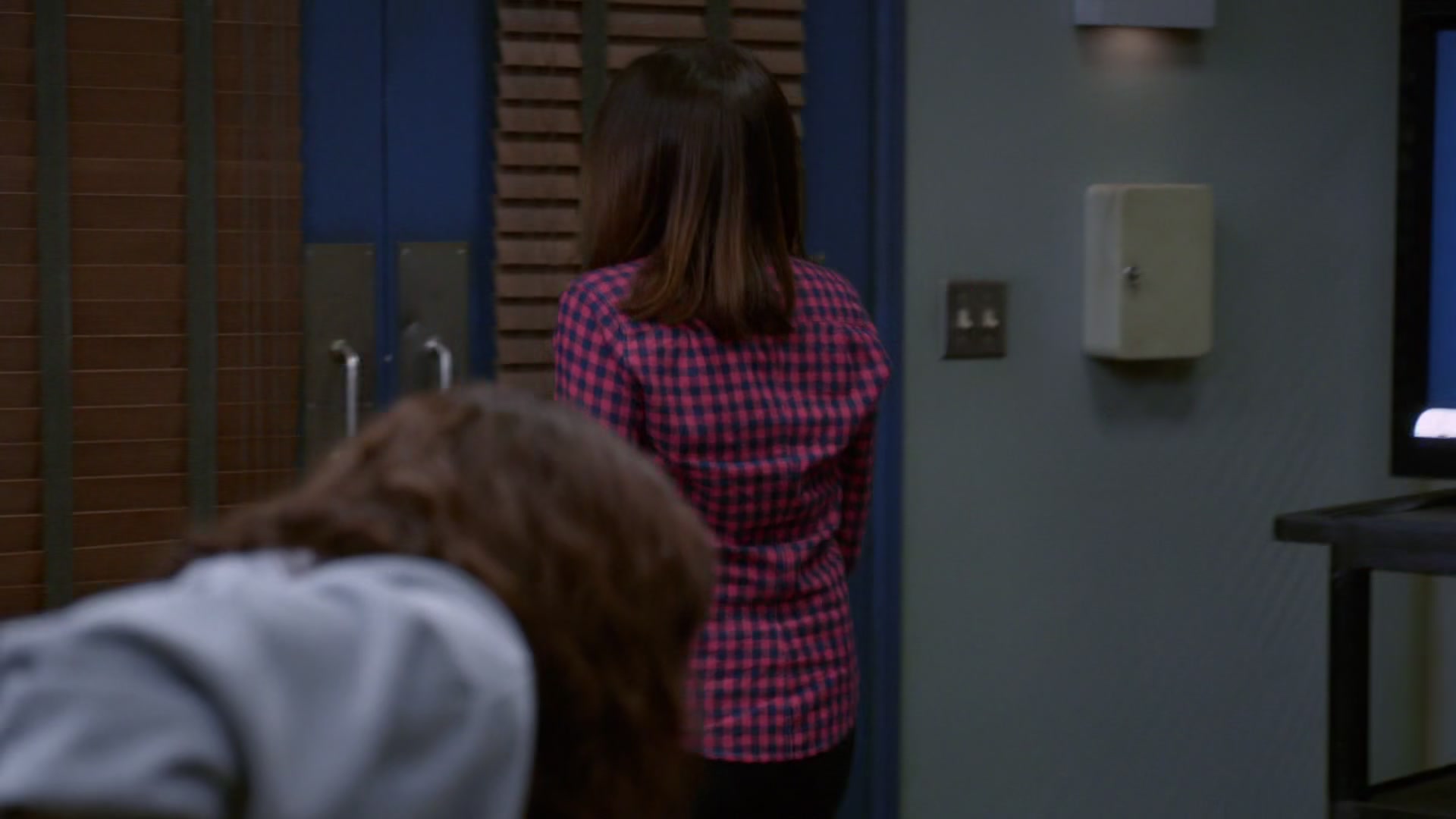 3x08_429.jpg