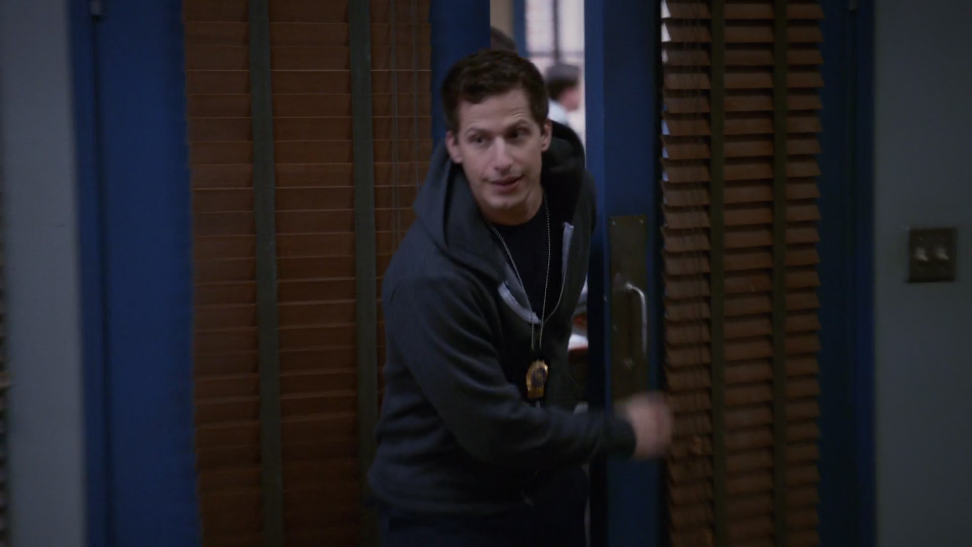 3x08_500.jpg