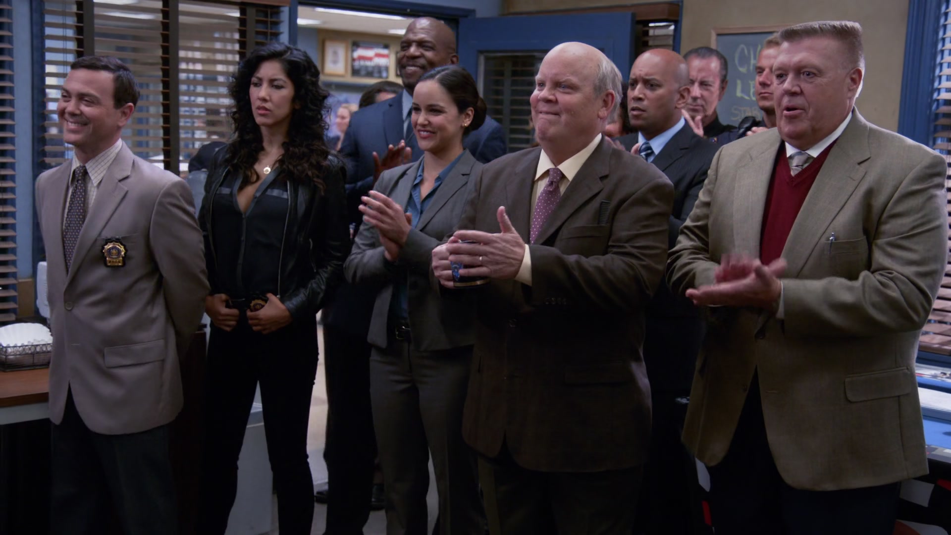 3x09_010.jpg