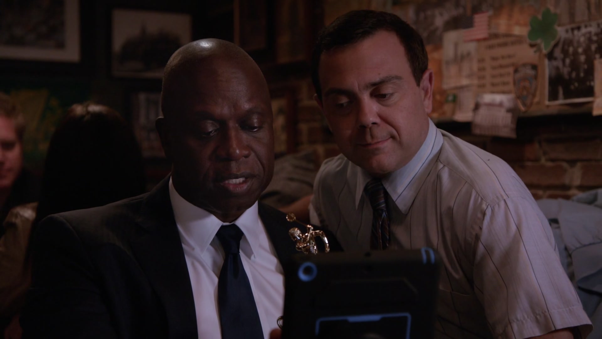 3x09_563.jpg