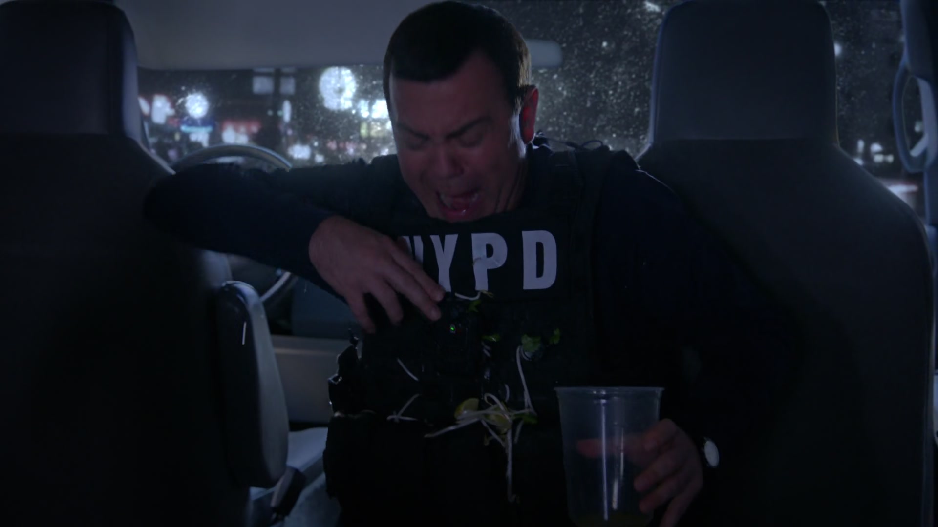 3x14_208.jpg