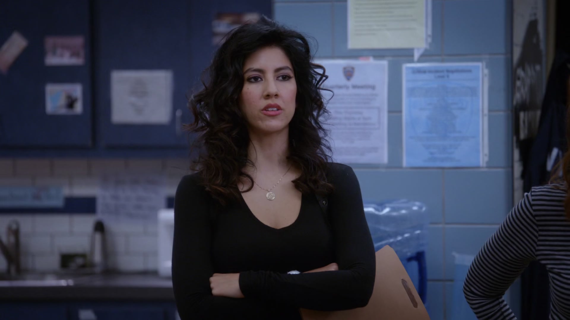 3x19_026.jpg