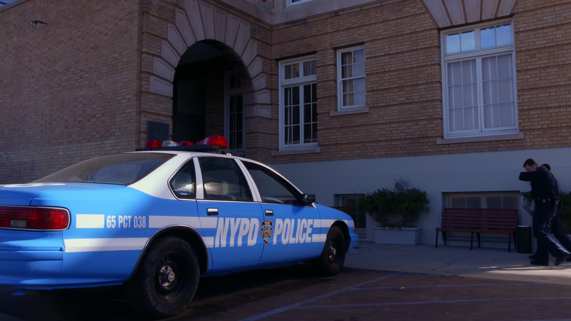 3x19_063.jpg