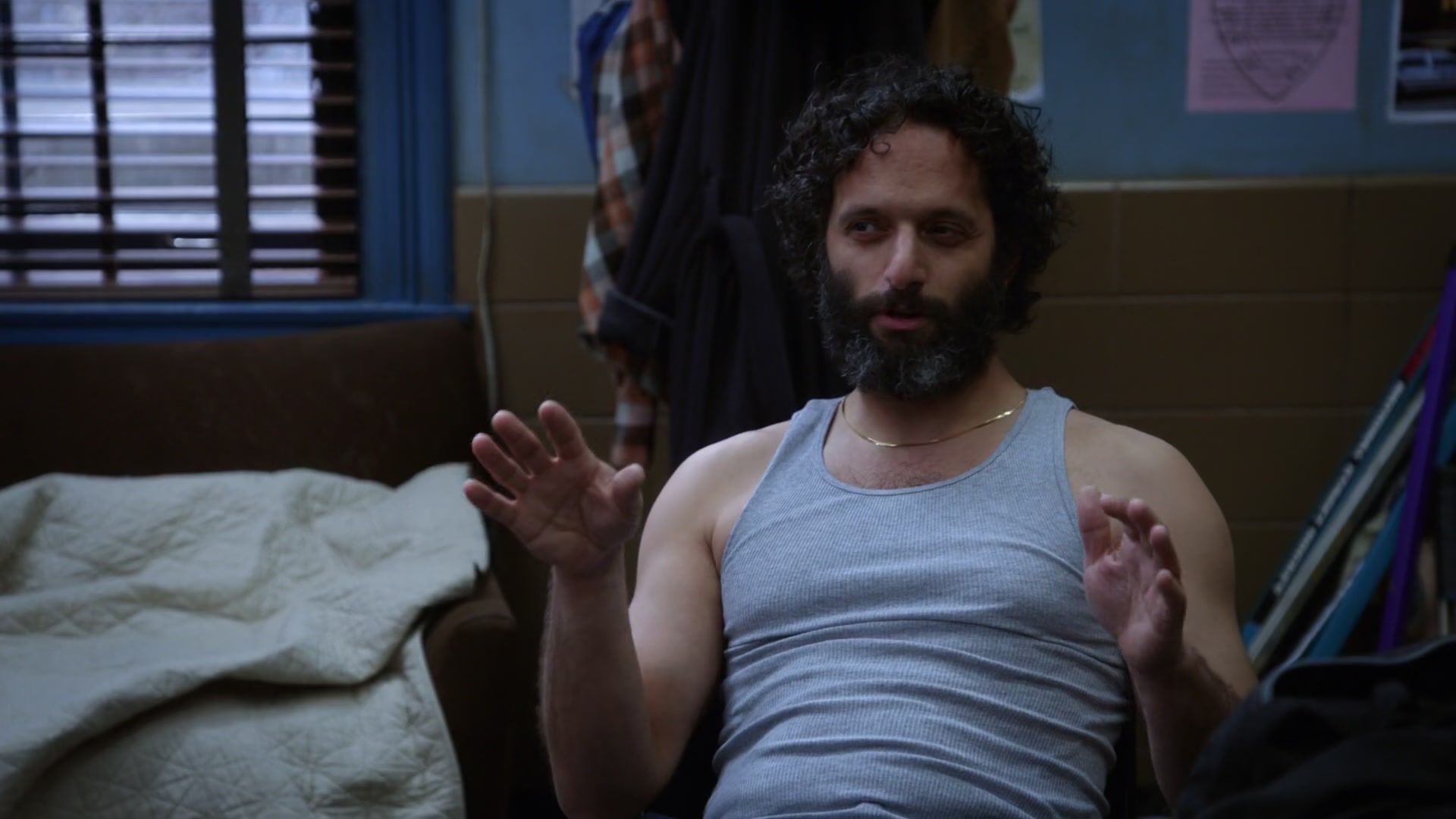 3x19_130.jpg