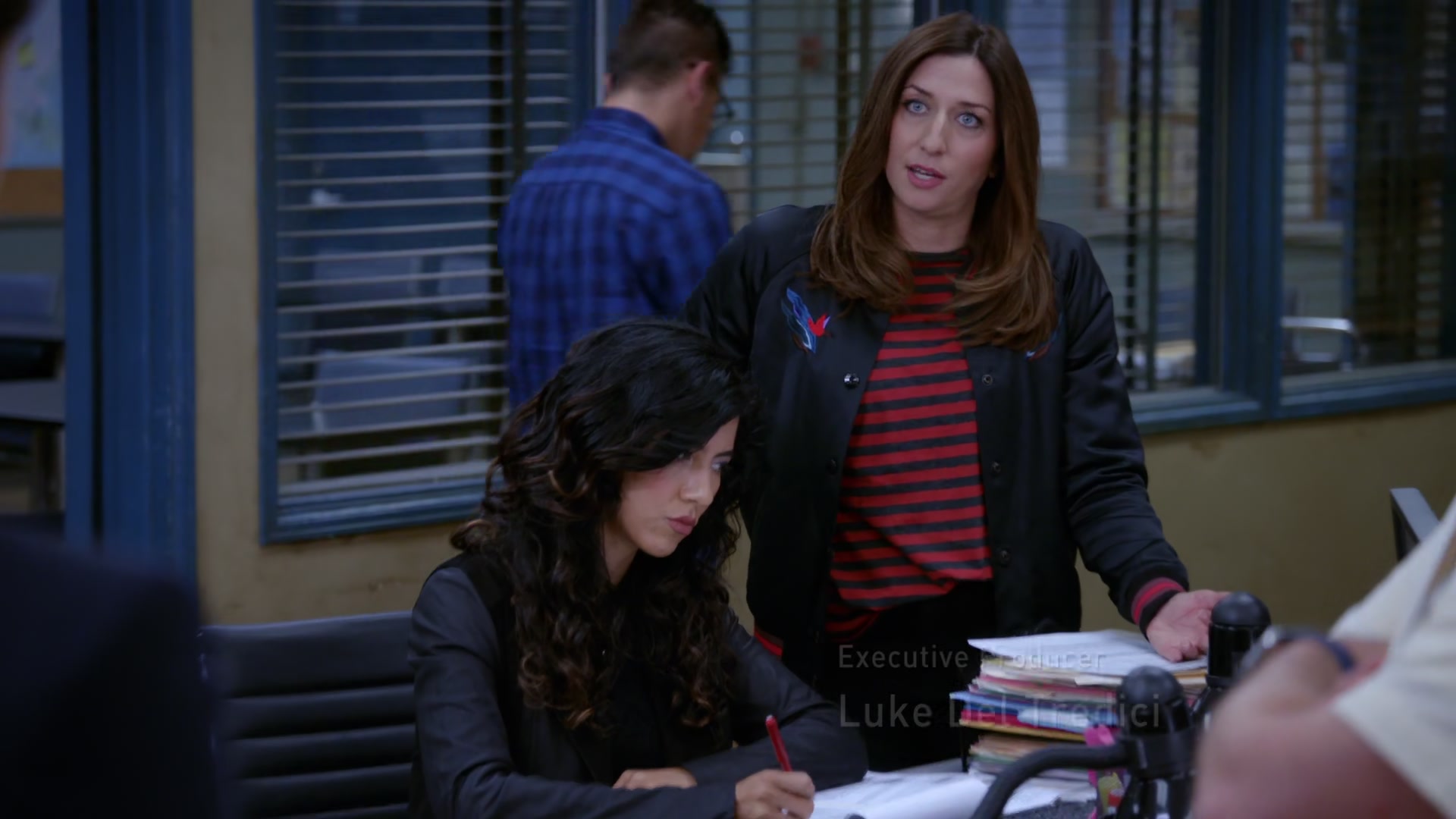 4x02_085.jpg