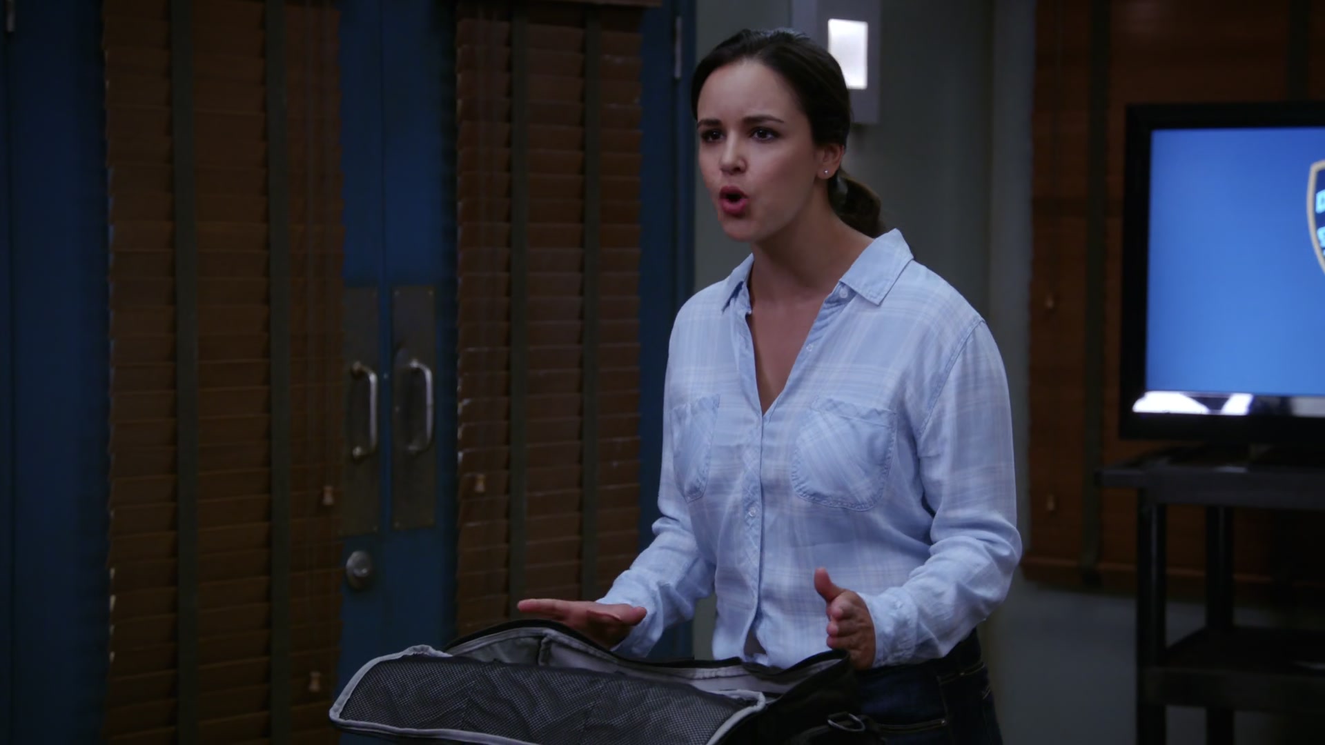 4x03_124.jpg