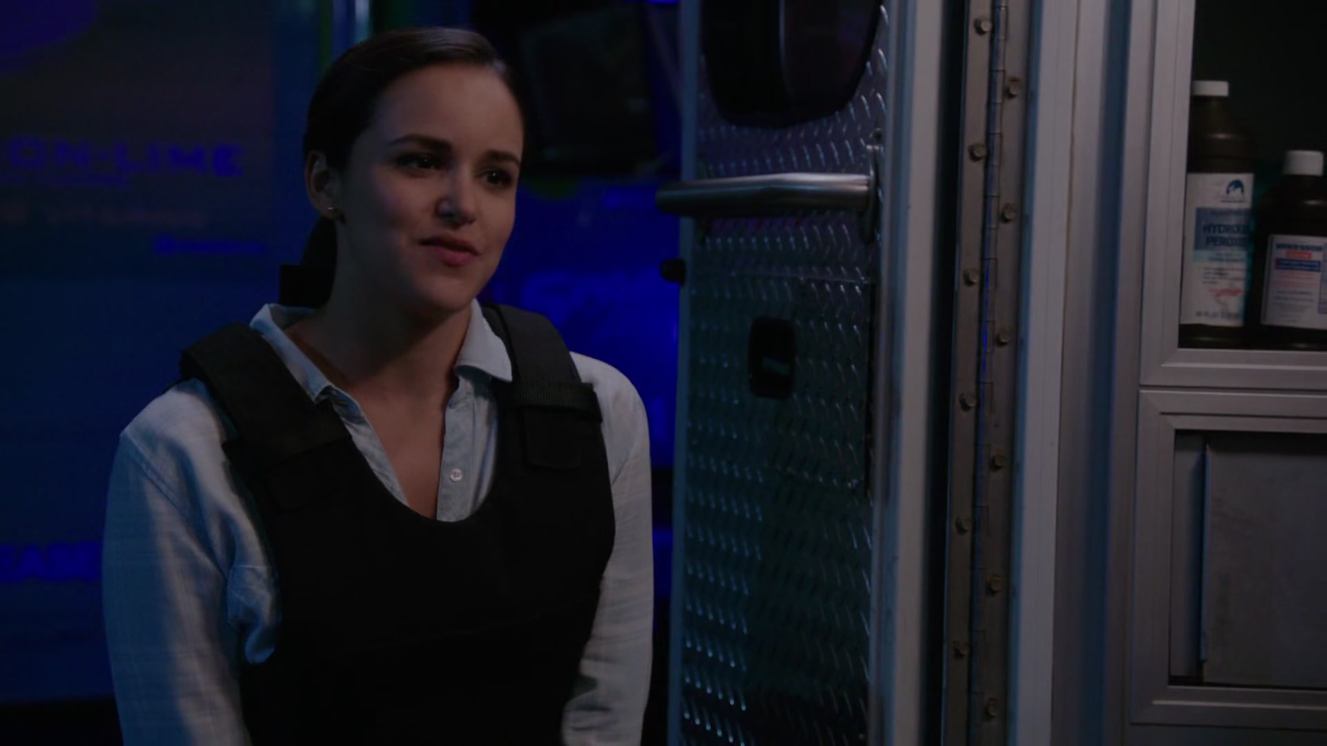 4x03_559.jpg