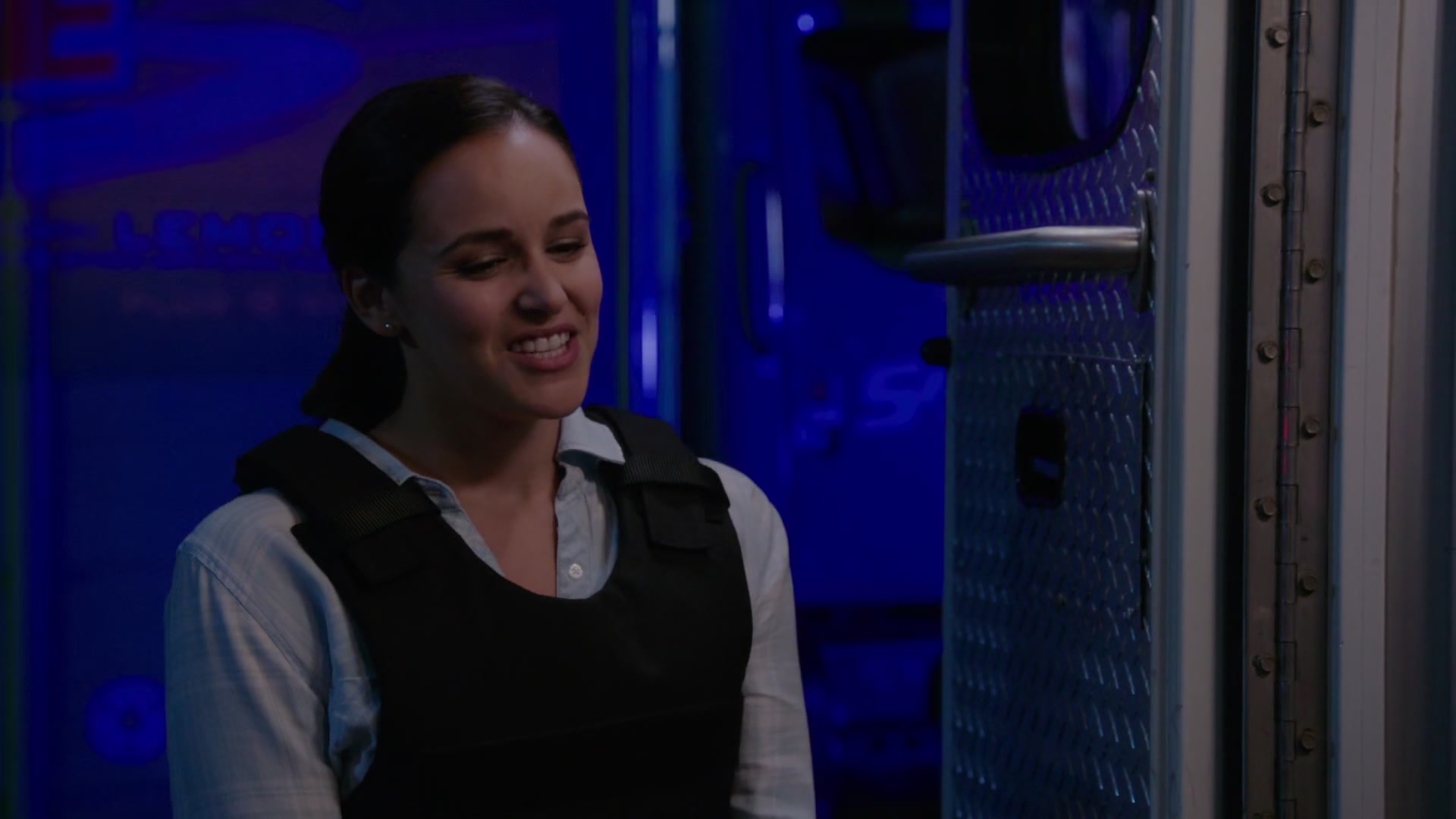 4x03_568.jpg