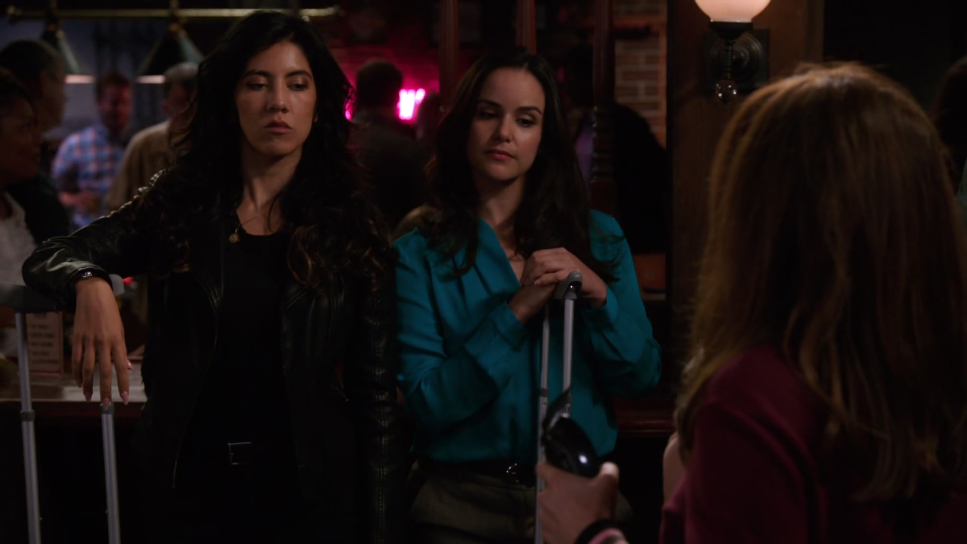 4x04_025.jpg