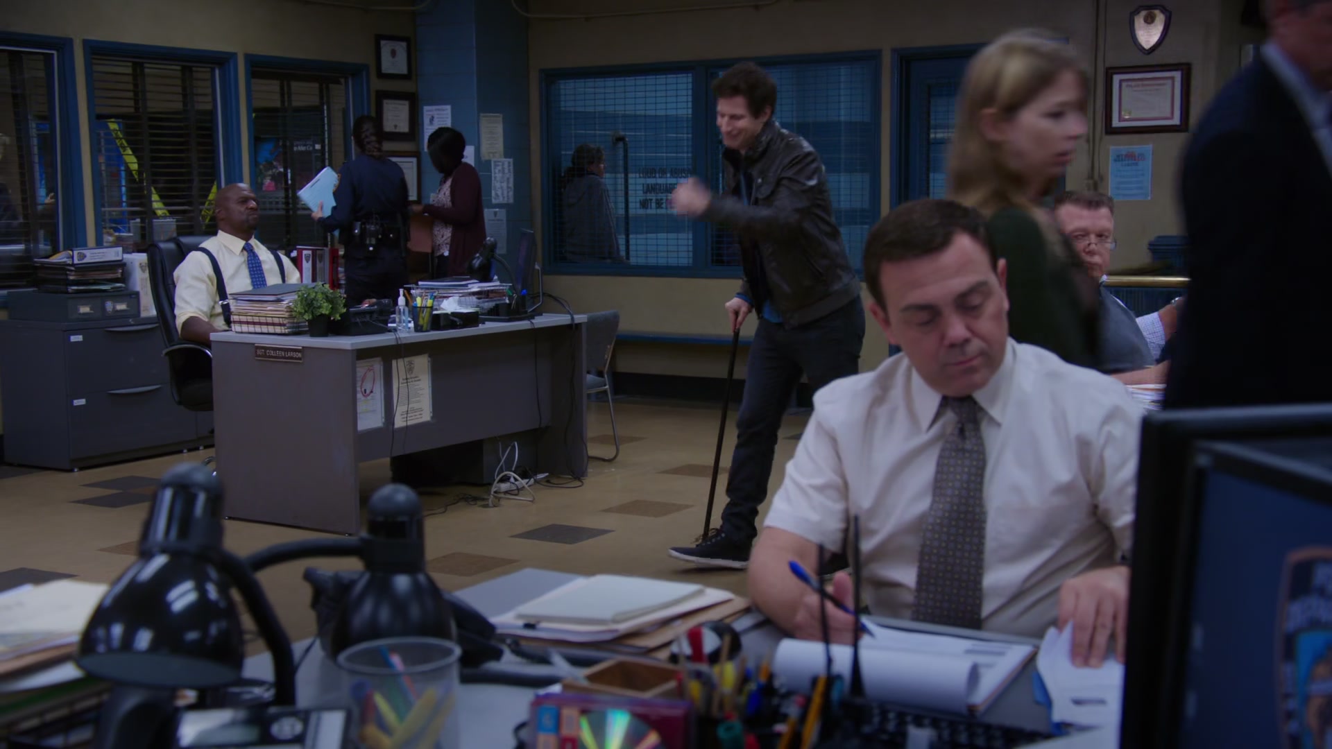 4x04_052.jpg