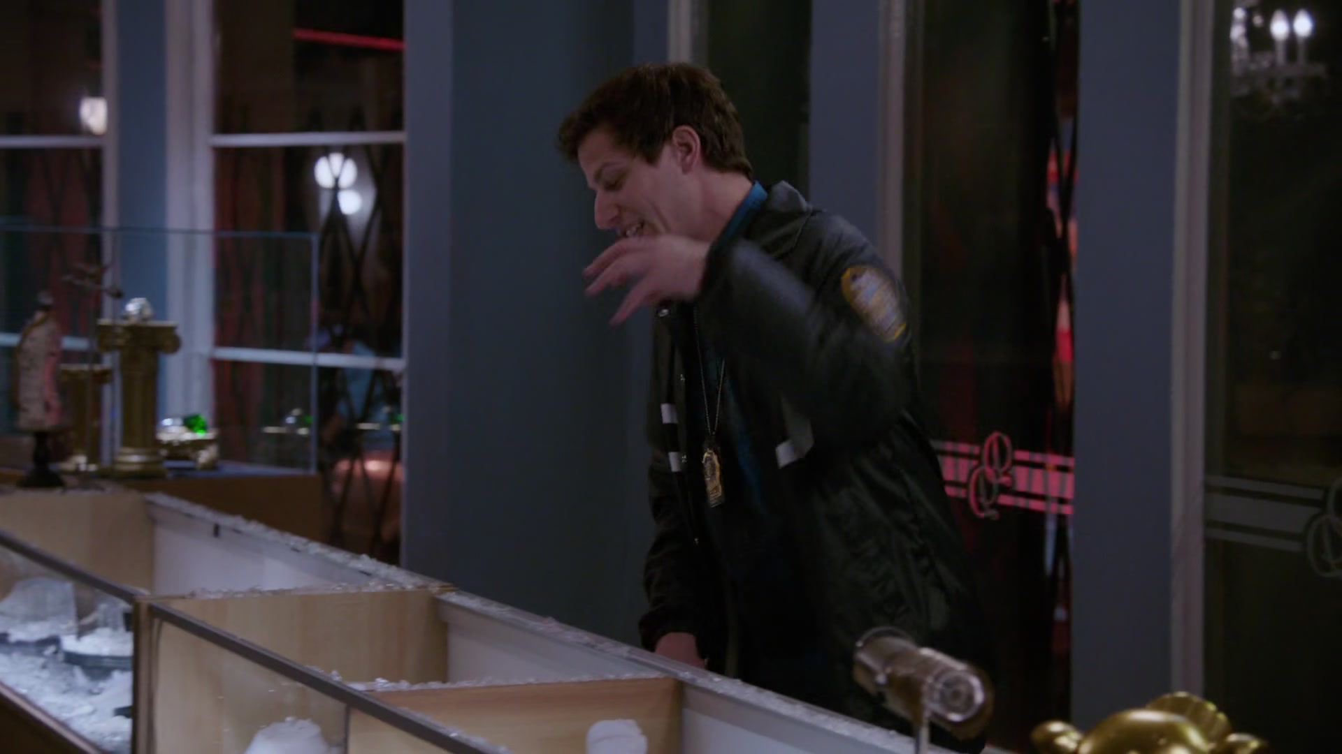 4x04_191.jpg