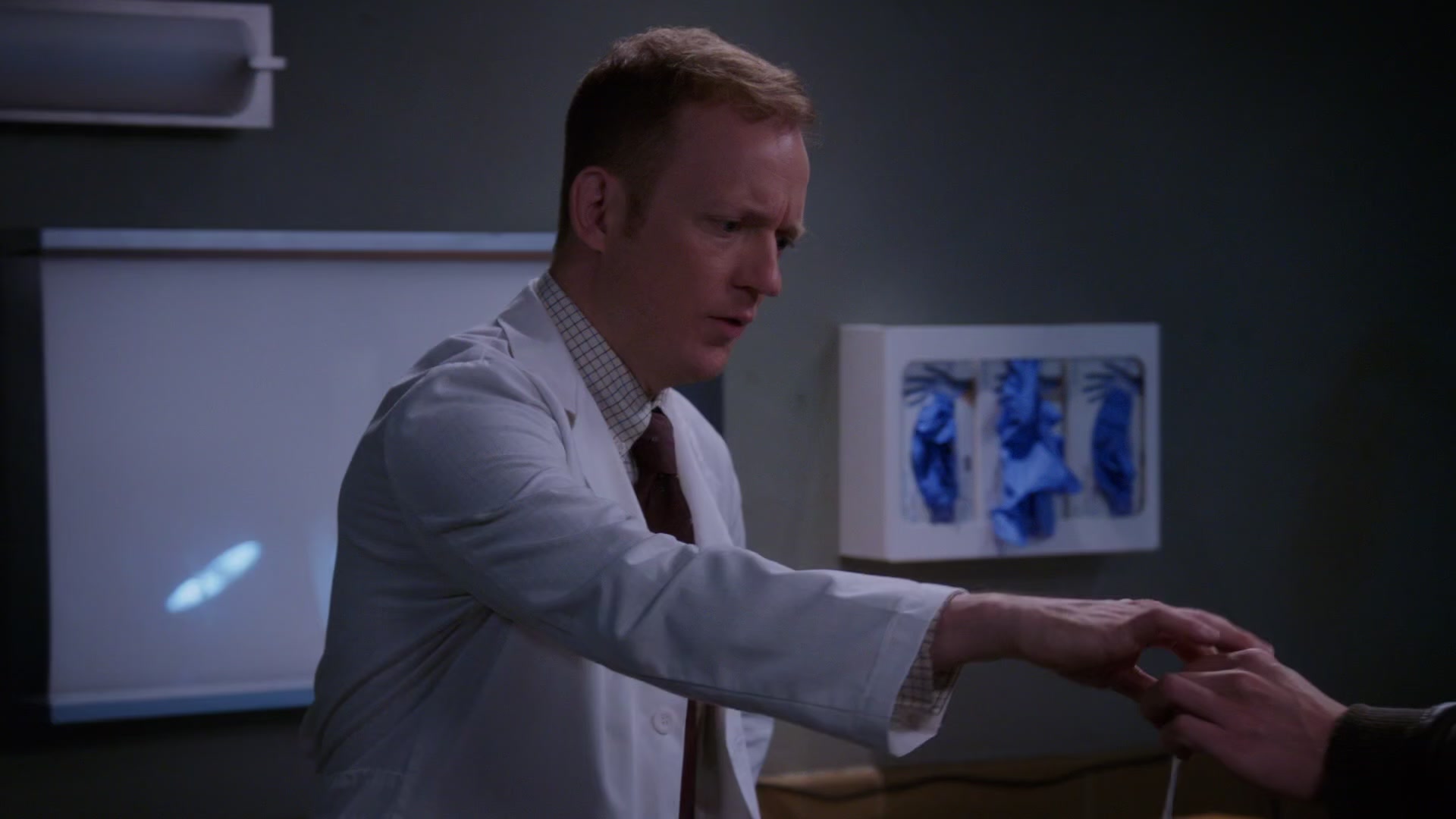 4x04_235.jpg