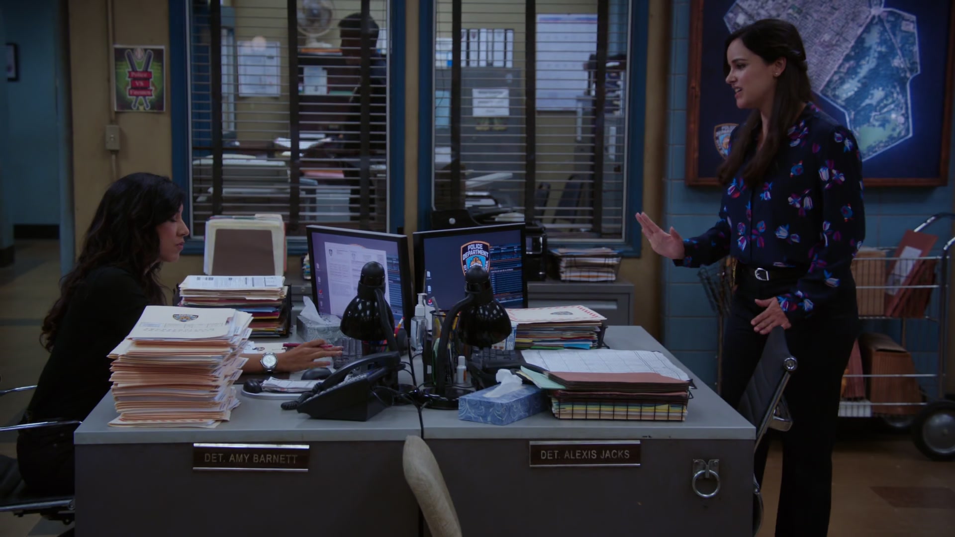 4x04_262.jpg