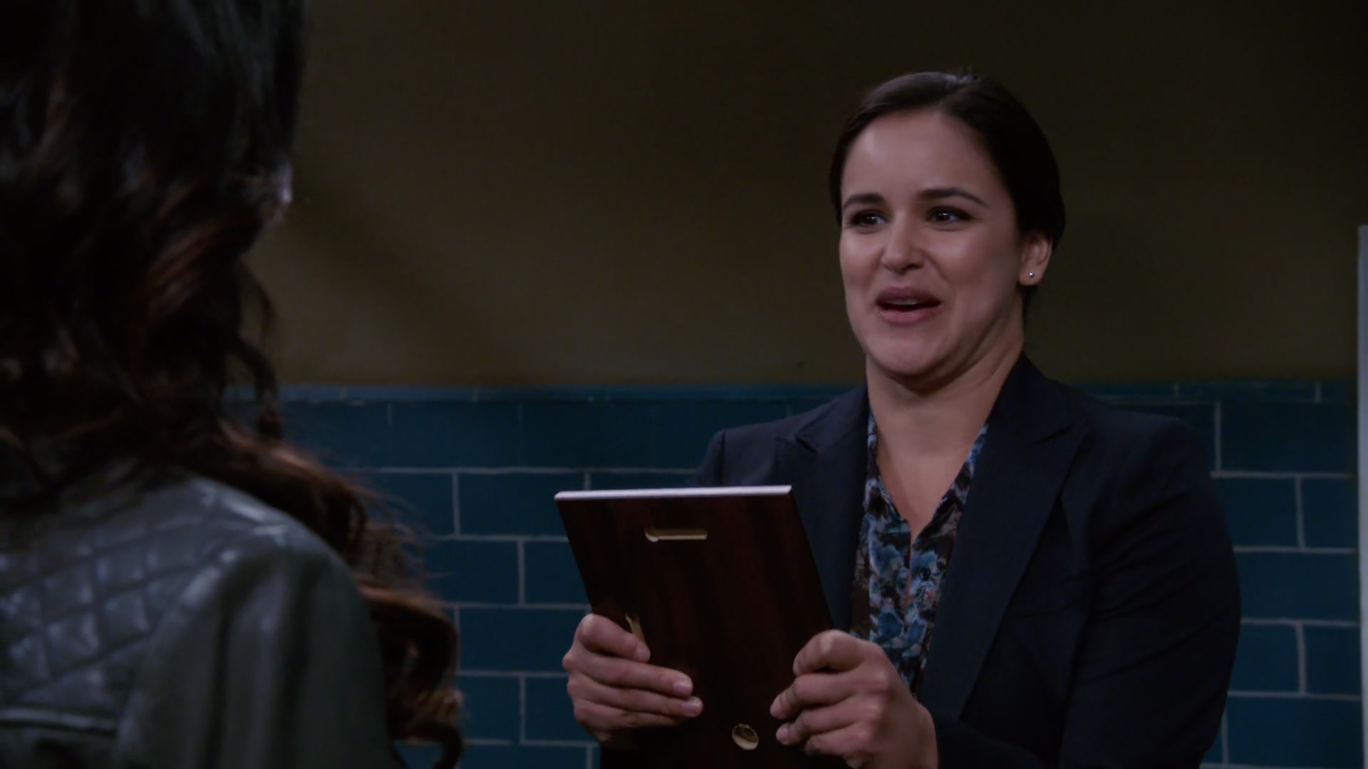 4x05_367.jpg