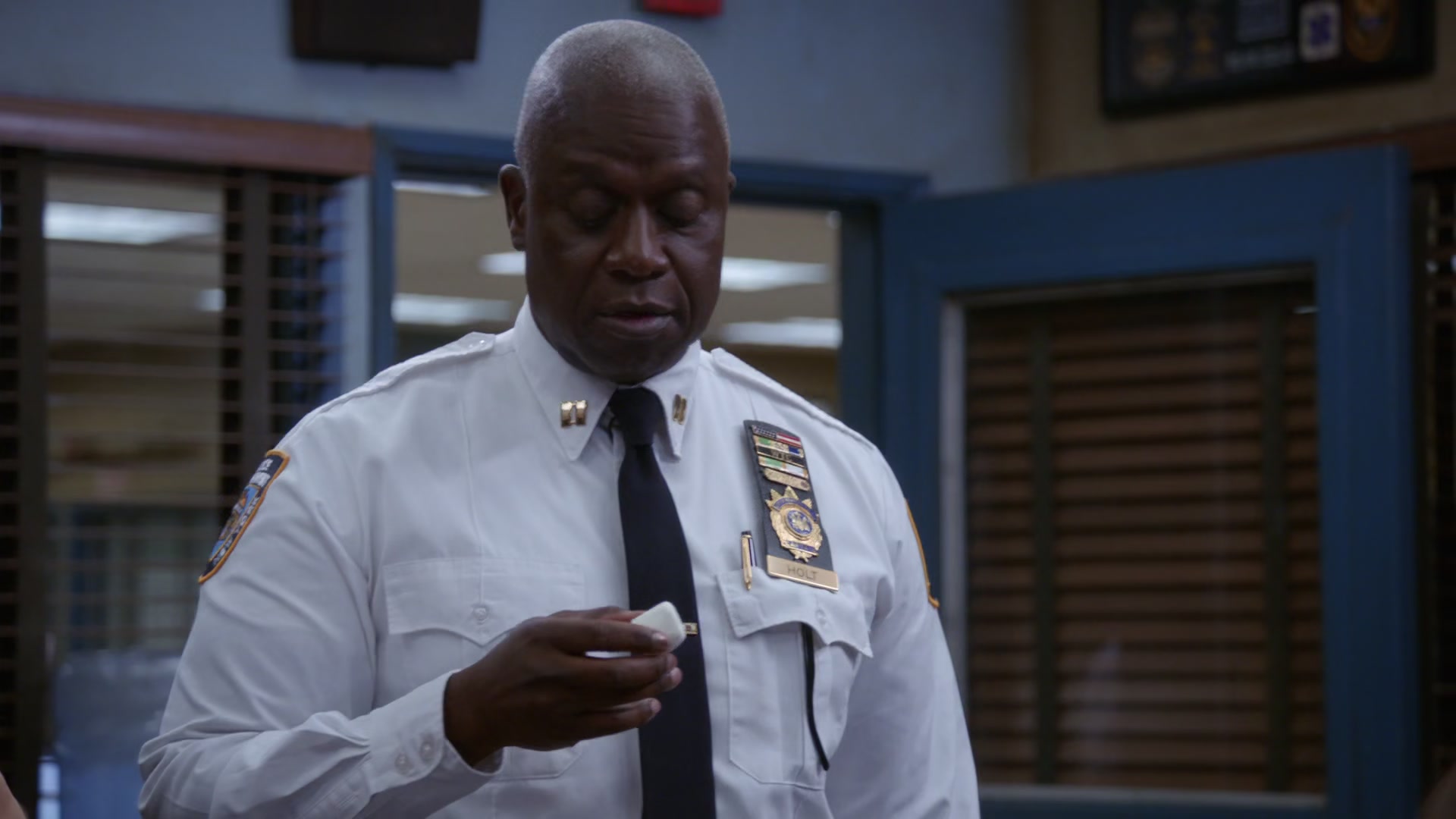 4x07_026.jpg