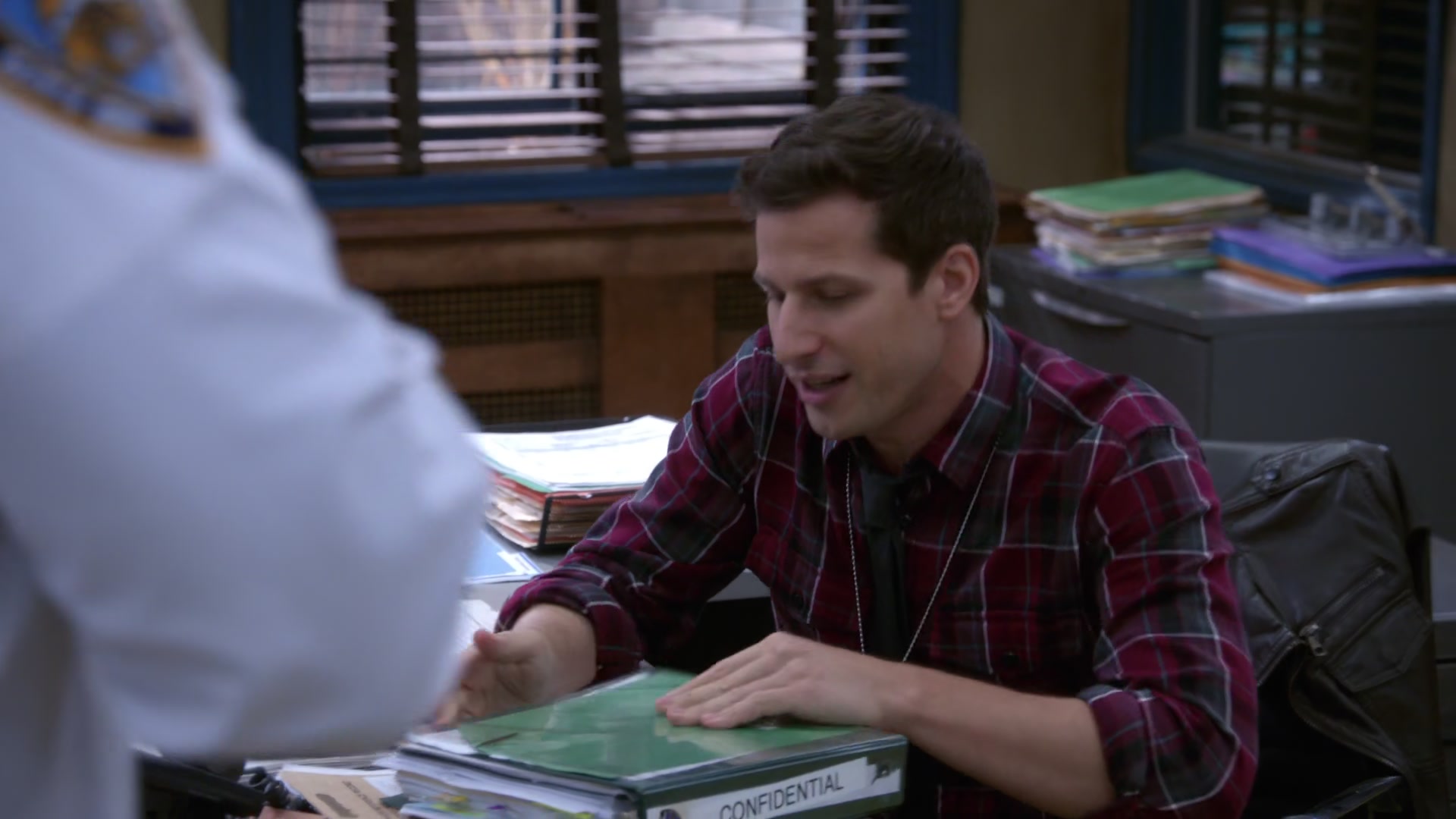 4x07_093.jpg