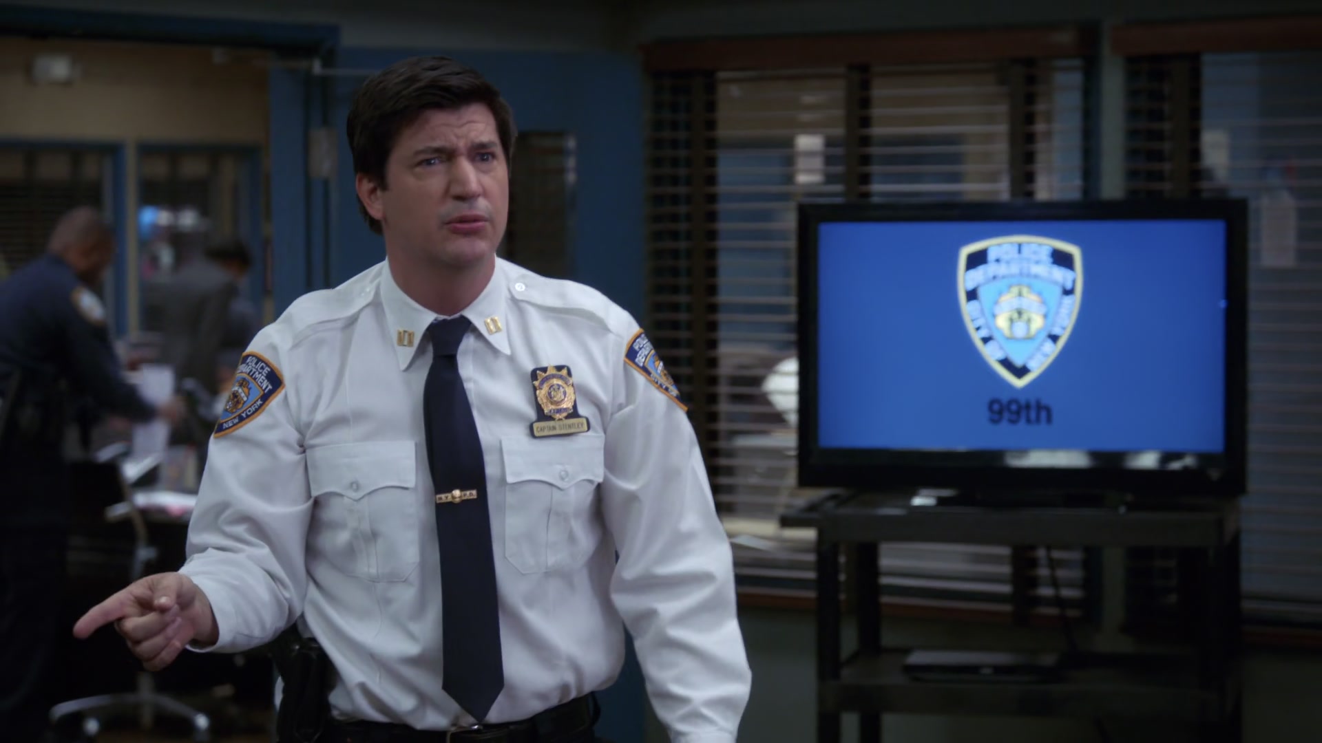 4x09_030.jpg