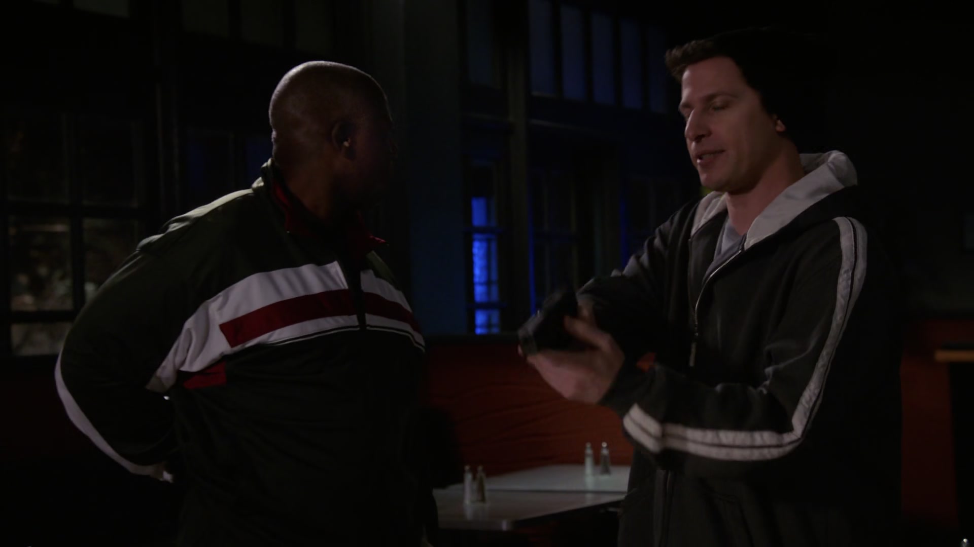 4x09_384.jpg
