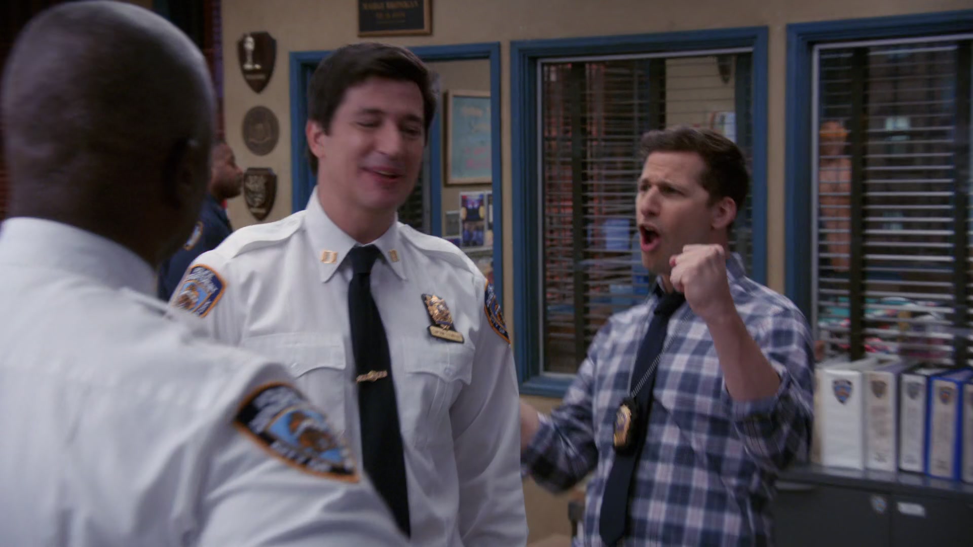 4x09_502.jpg