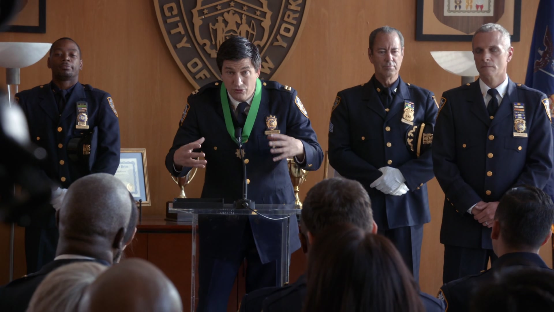 4x09_546.jpg