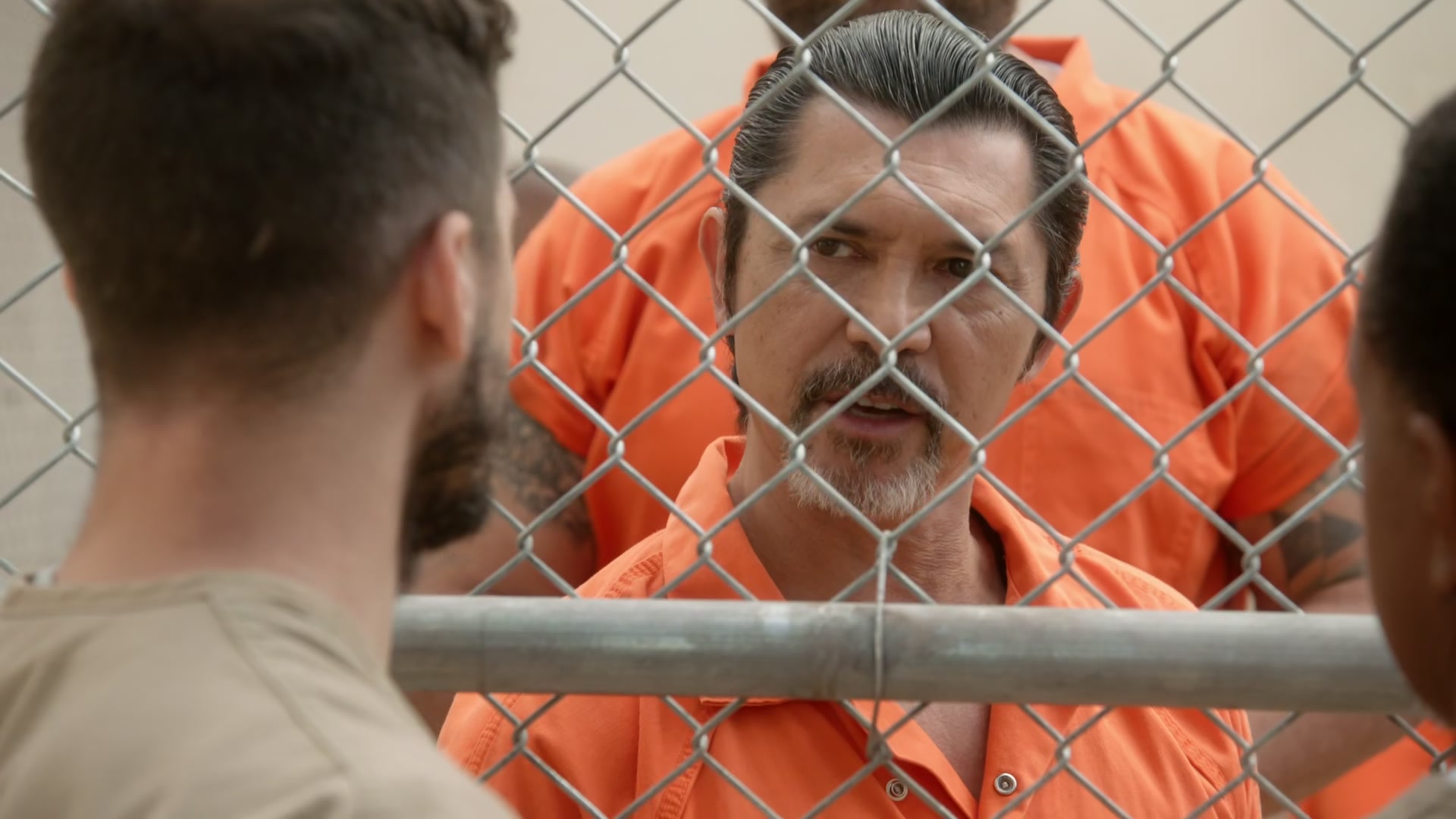 5x01_186.jpg