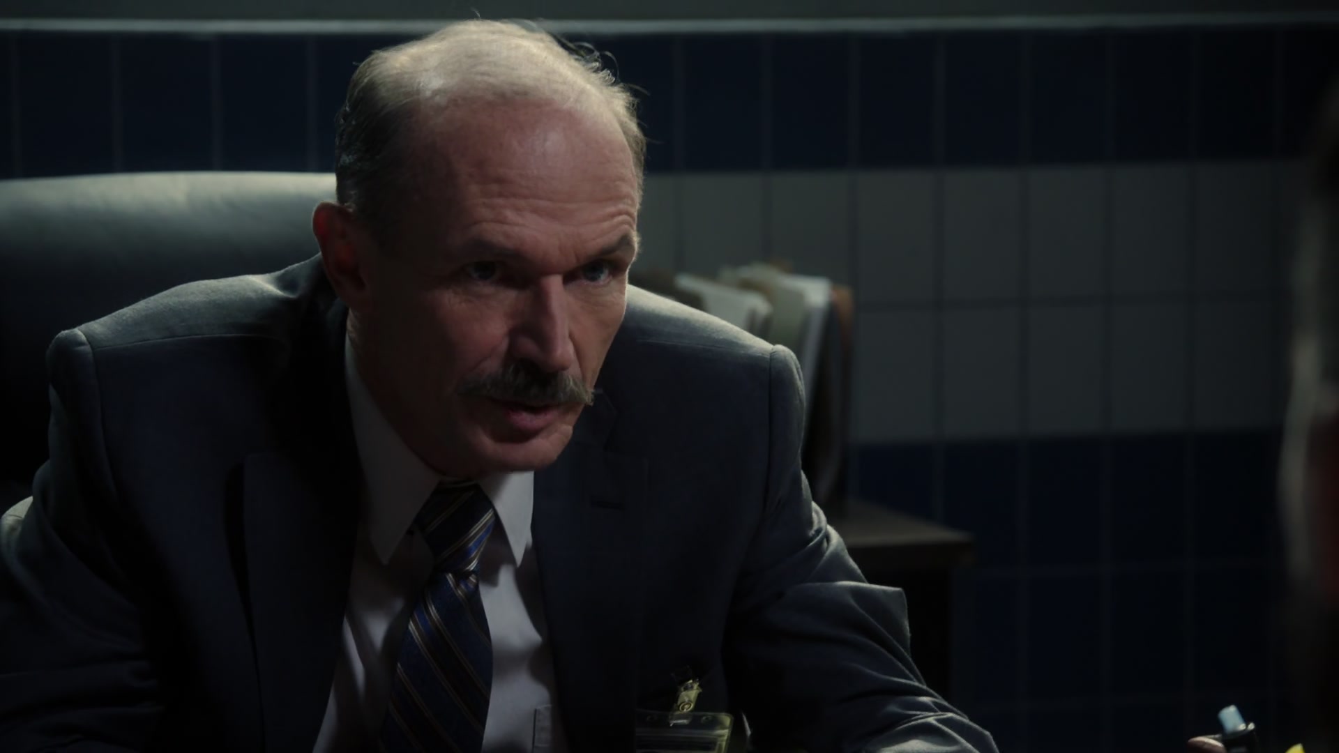 5x01_536.jpg