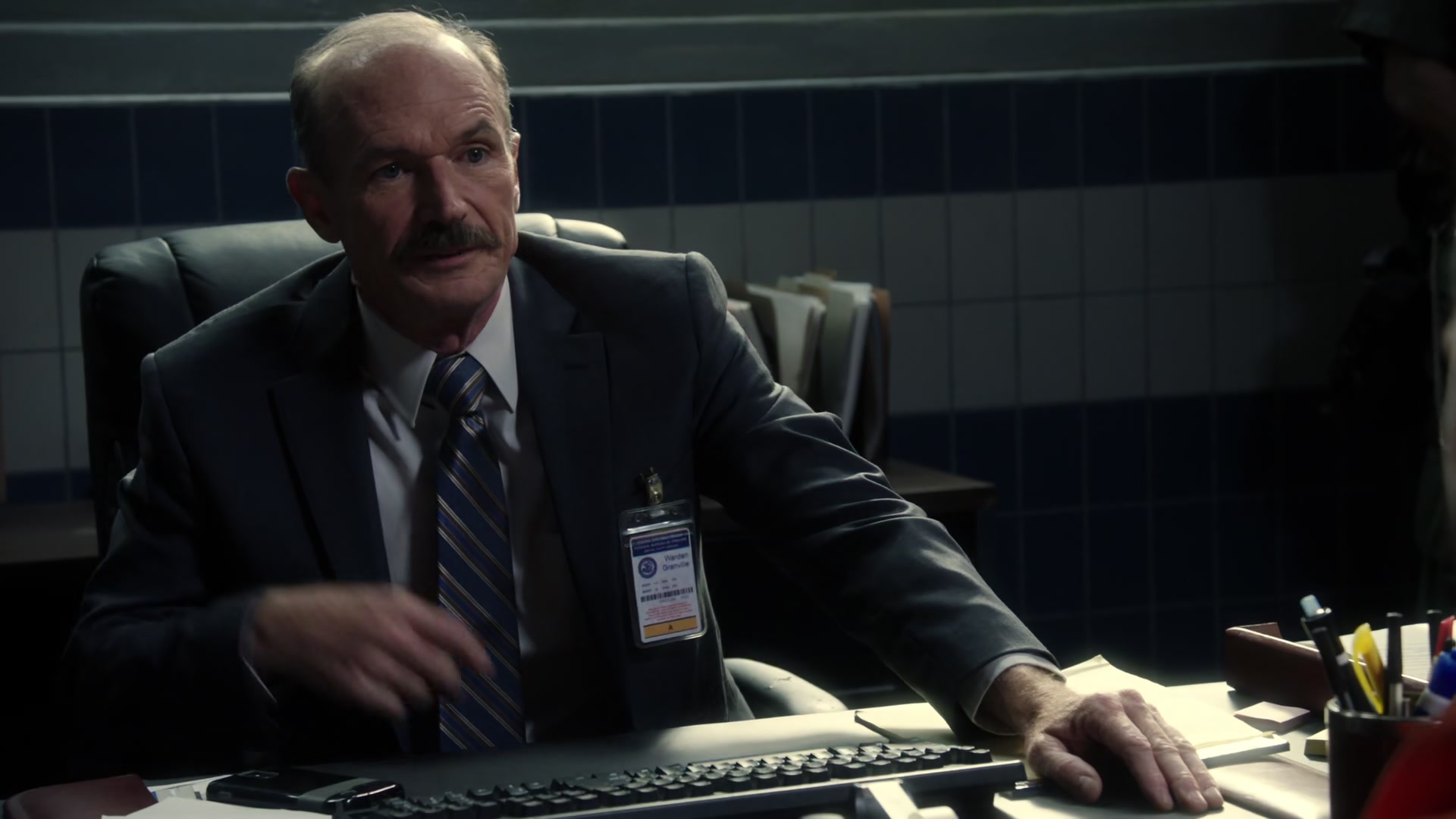 5x01_545.jpg