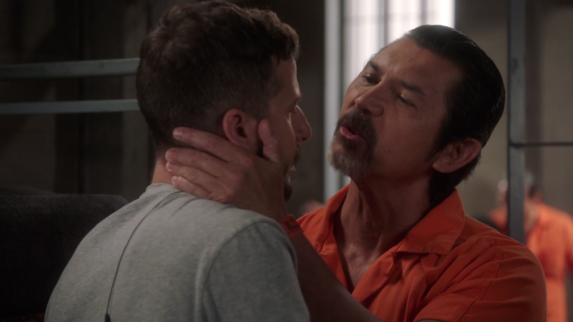 5x01_601.jpg