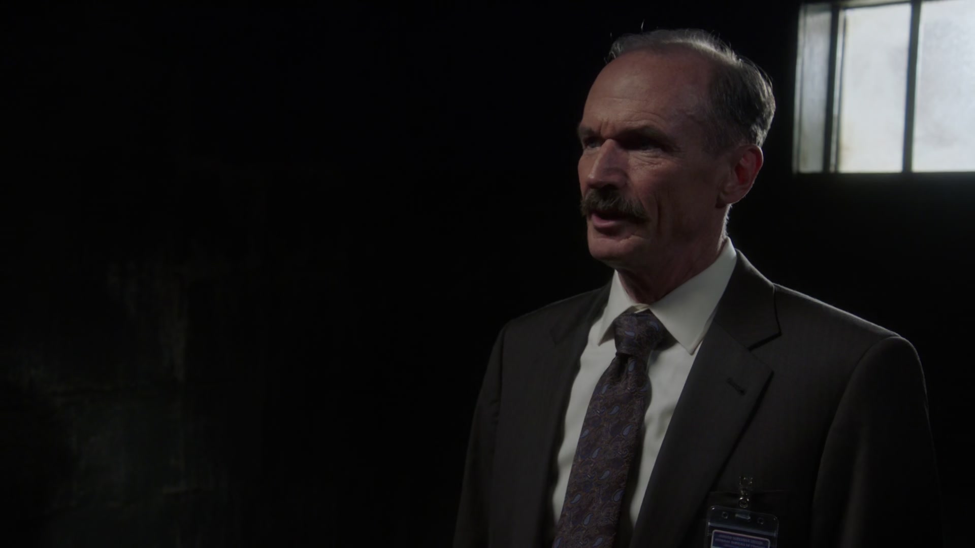 5x02_026.jpg