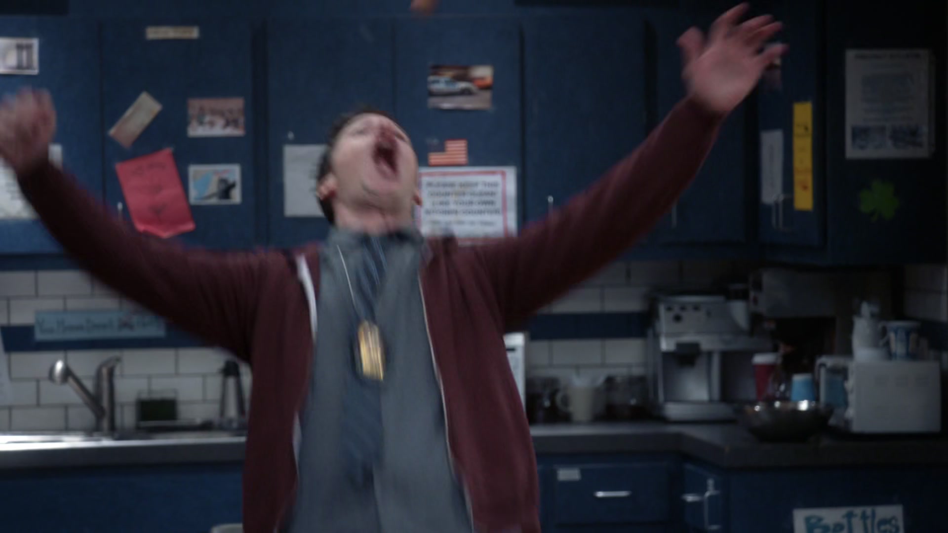5x06_010.jpg