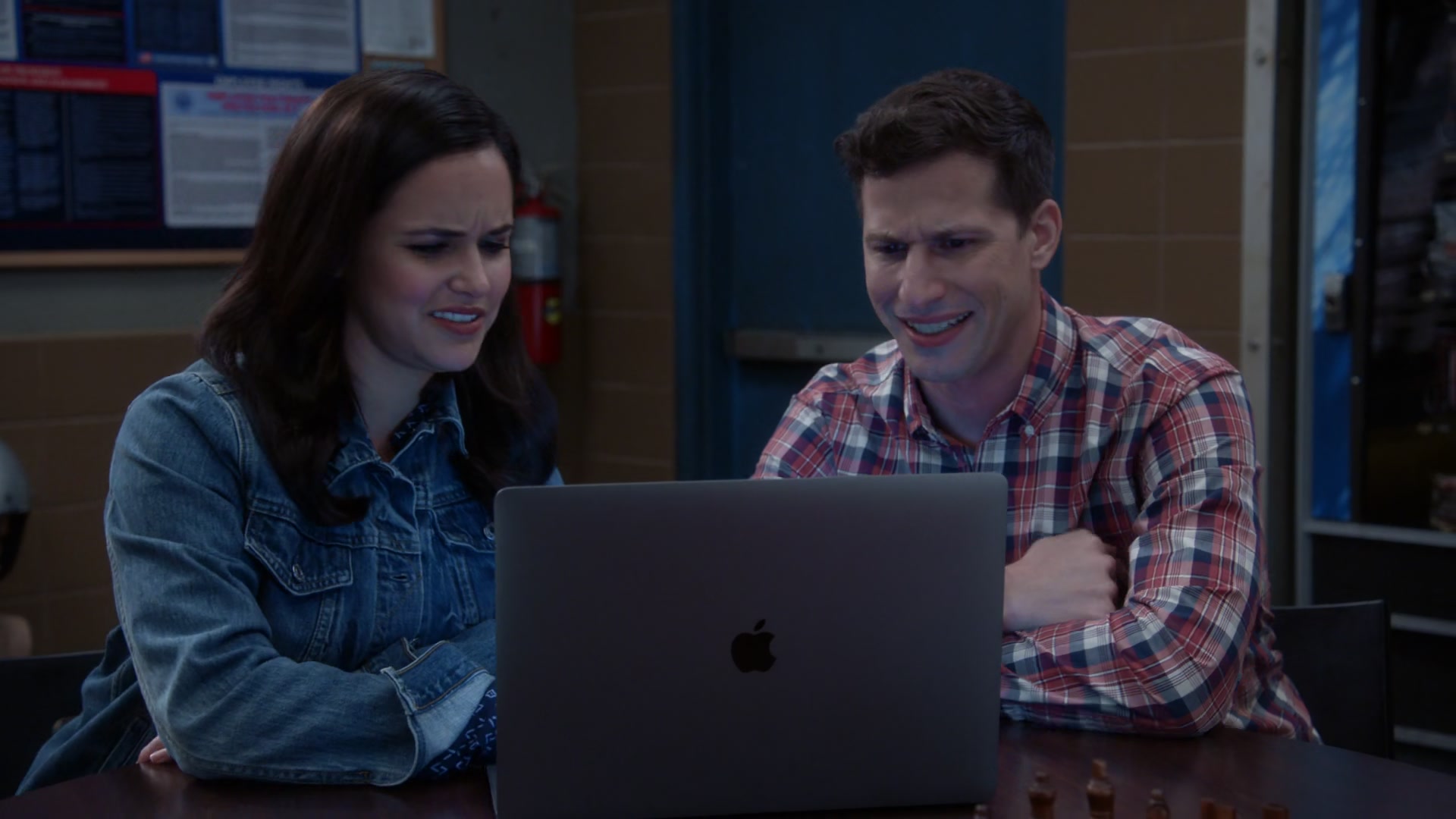 5x06_410.jpg
