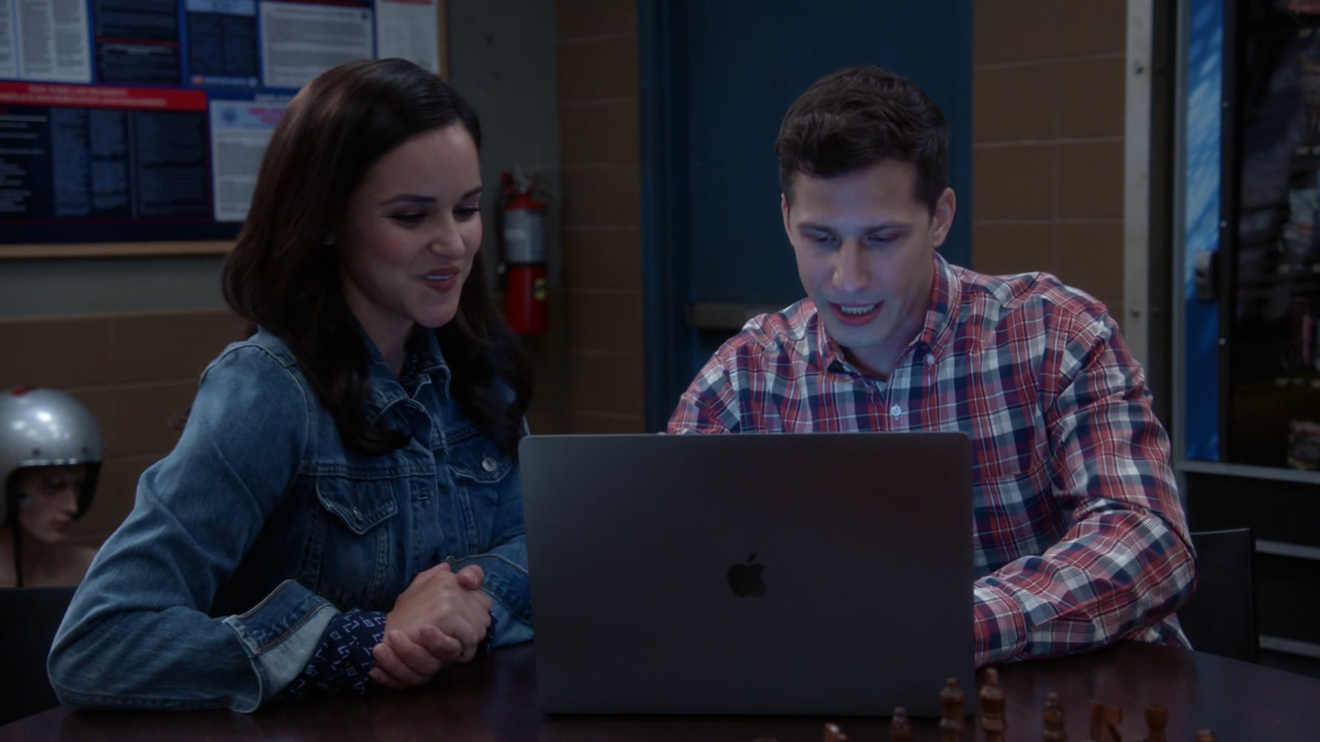 5x06_413.jpg