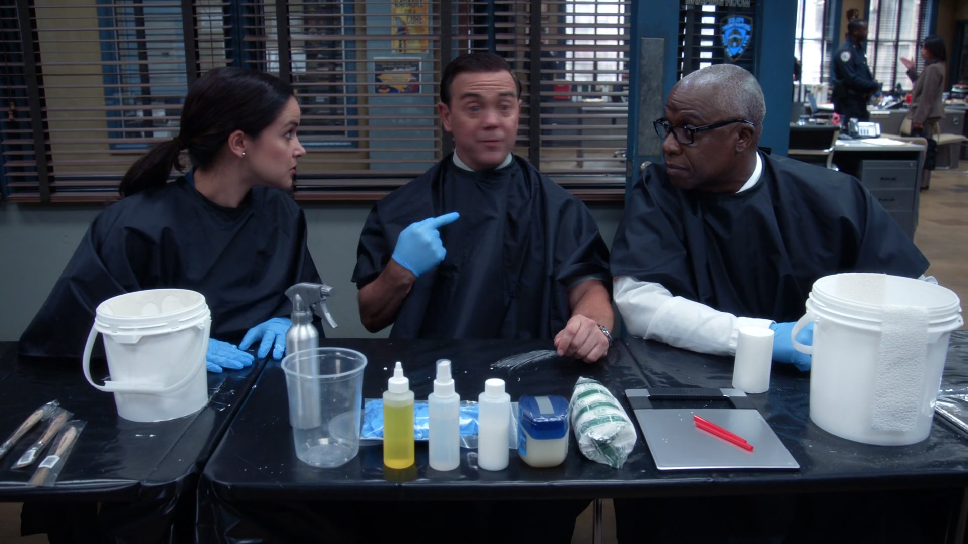 5x08_251.jpg