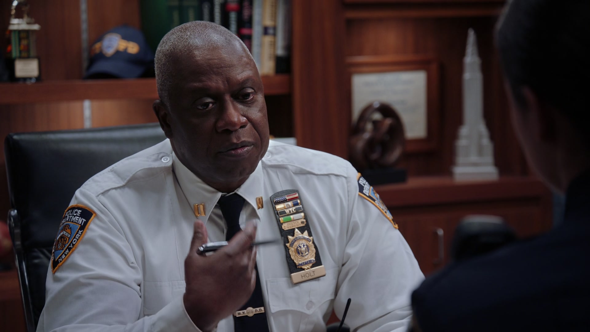 B99_801_676.jpg