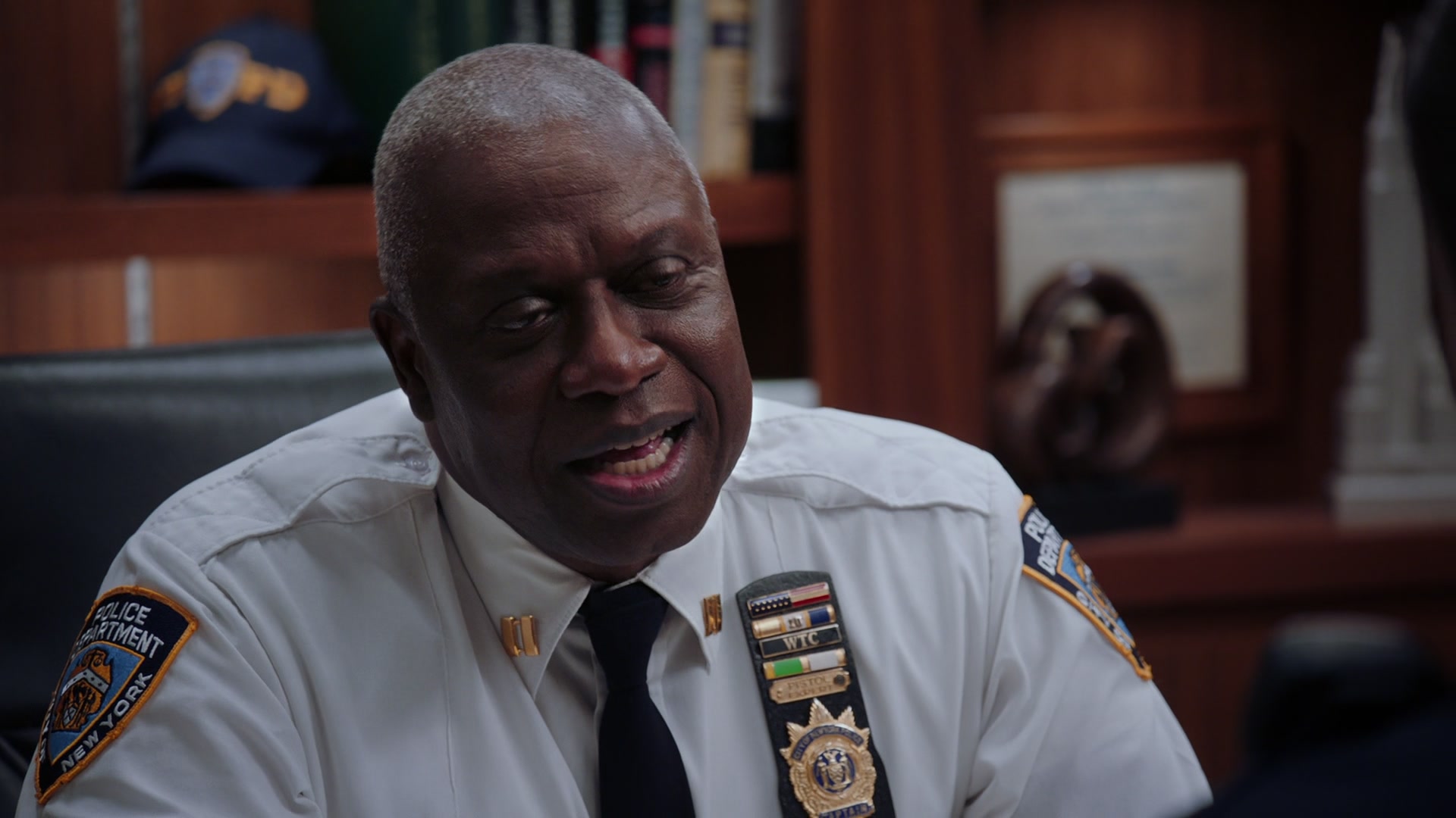 B99_801_710.jpg