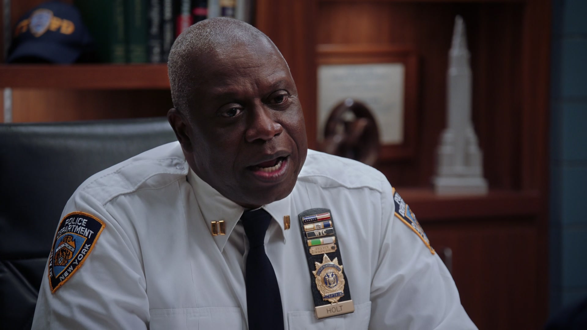 B99_801_715.jpg