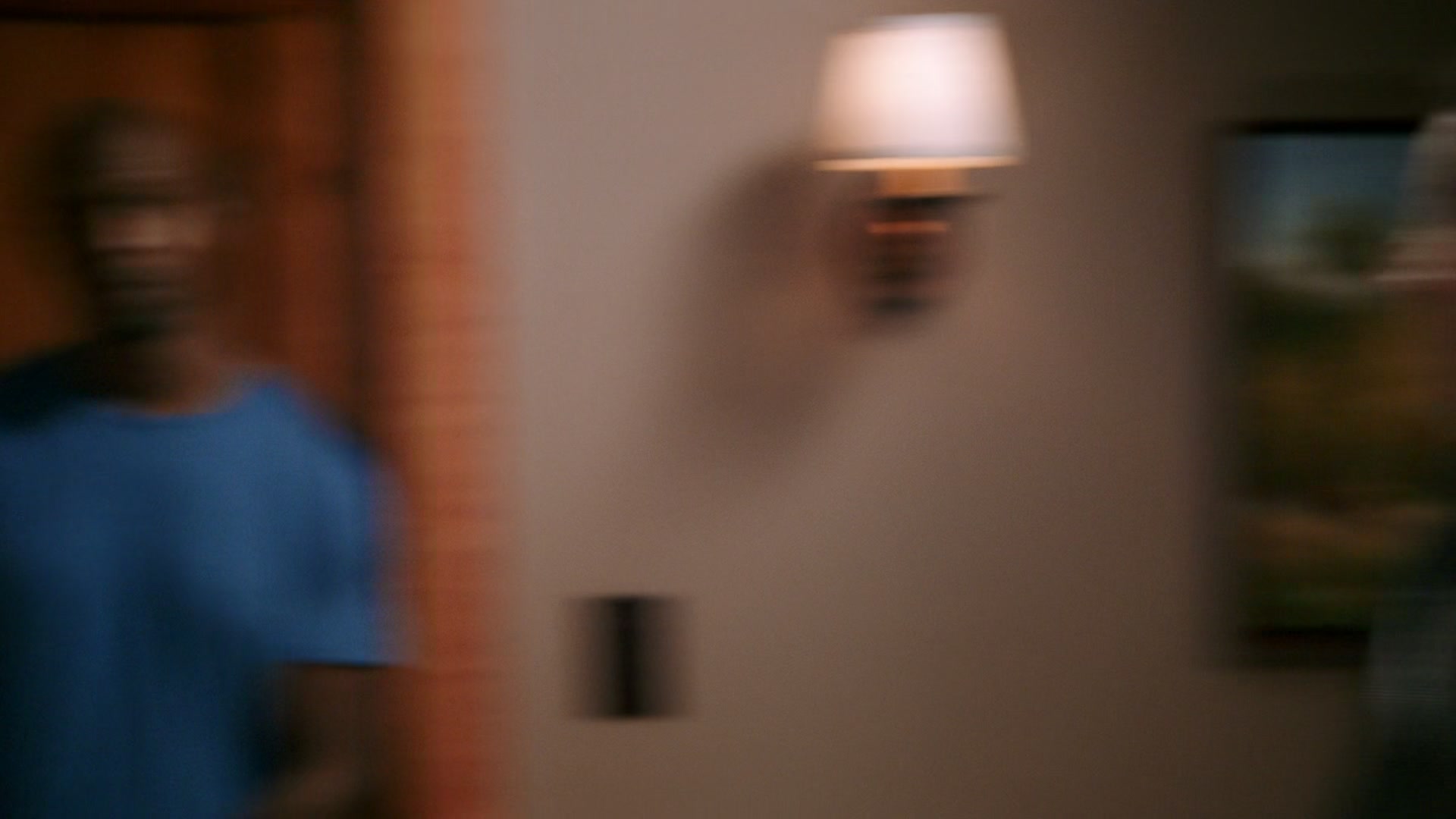 B99_802_690.jpg