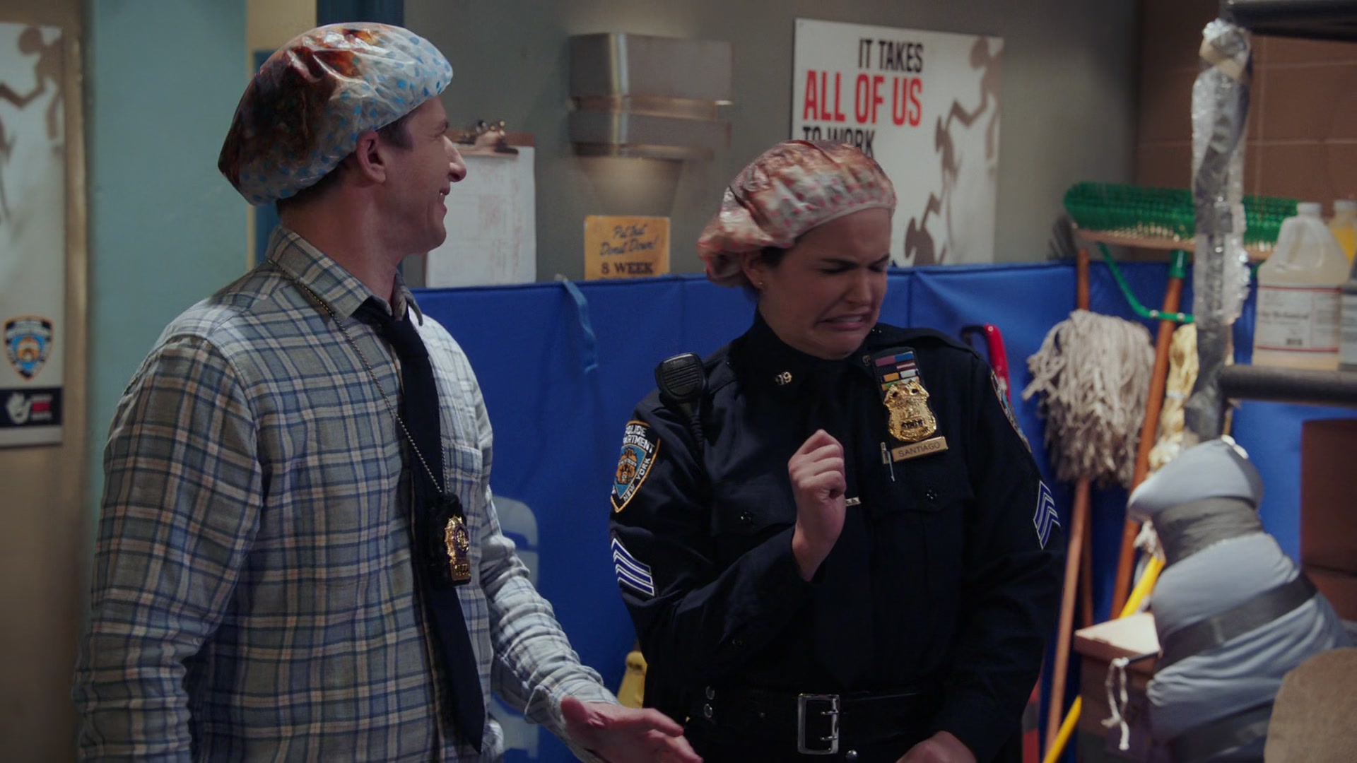 B99_804_385.jpg