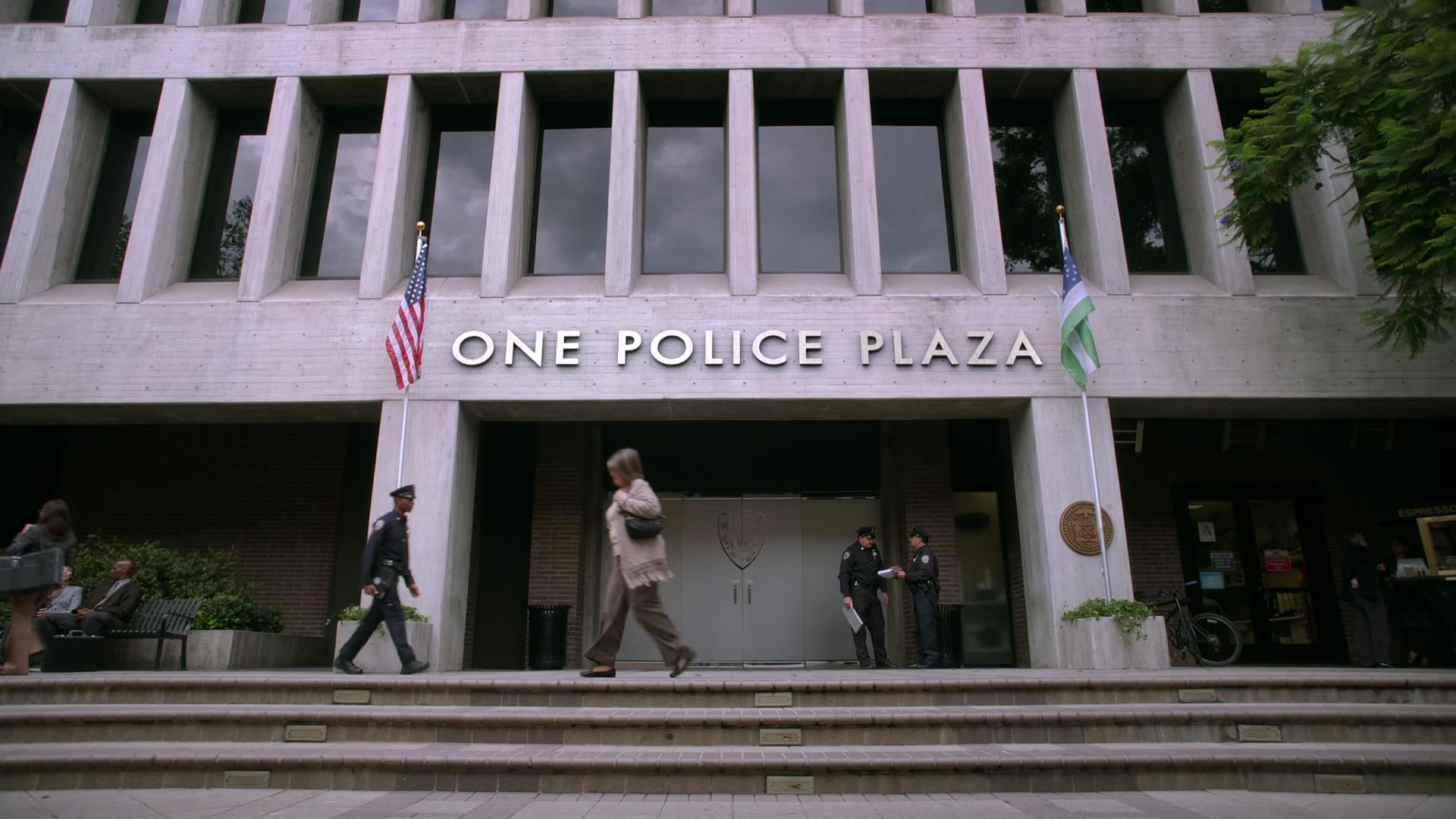 B99_804_615.jpg